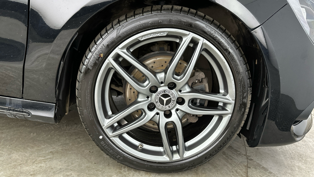 Mercedes-Benz CLA Class 200 Amg Line Tip Black #25