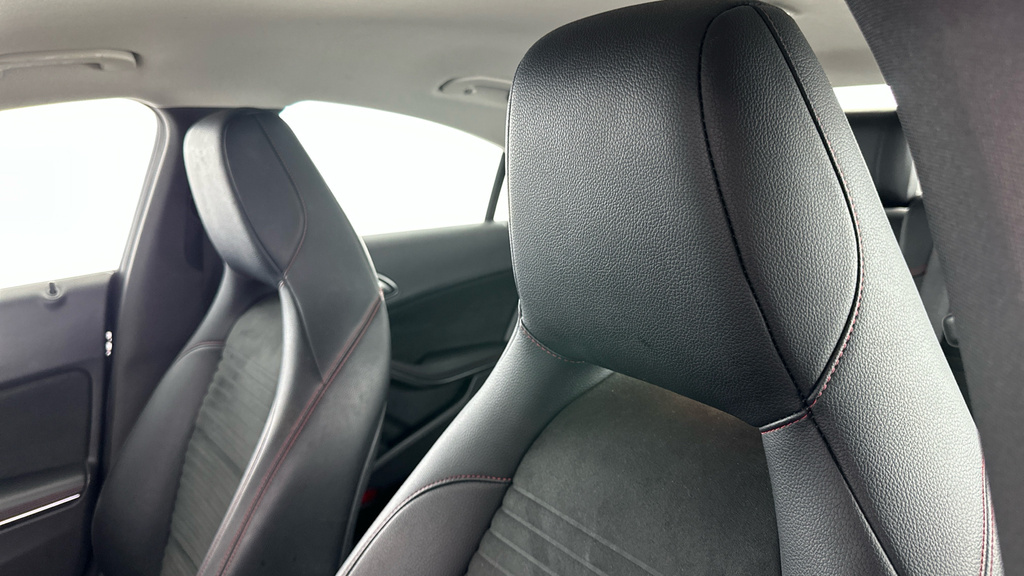 Mercedes-Benz CLA Class 200 Amg Line Tip Black #28