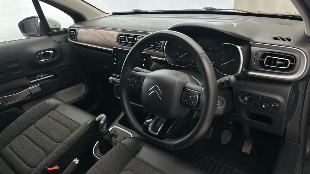 Citroen C3 Citroen C3 1.2 Puretech Saint James Hatchback 5... Beige #10