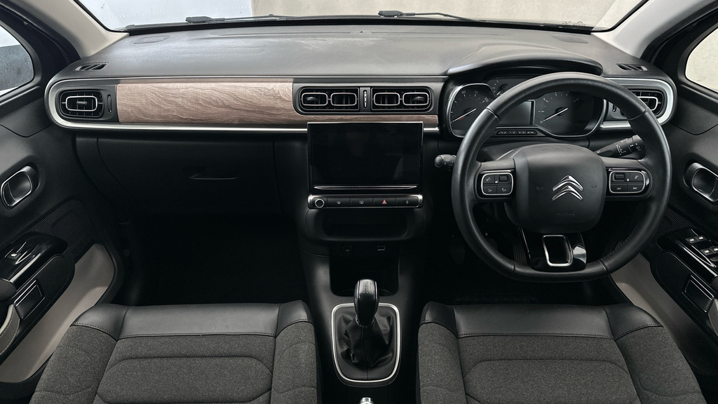 Citroen C3 Citroen C3 1.2 Puretech Saint James Hatchback 5... Beige #14