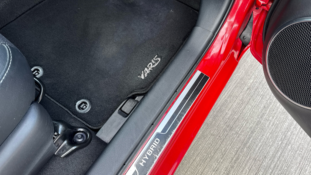 Toyota Yaris Hatchback  #38