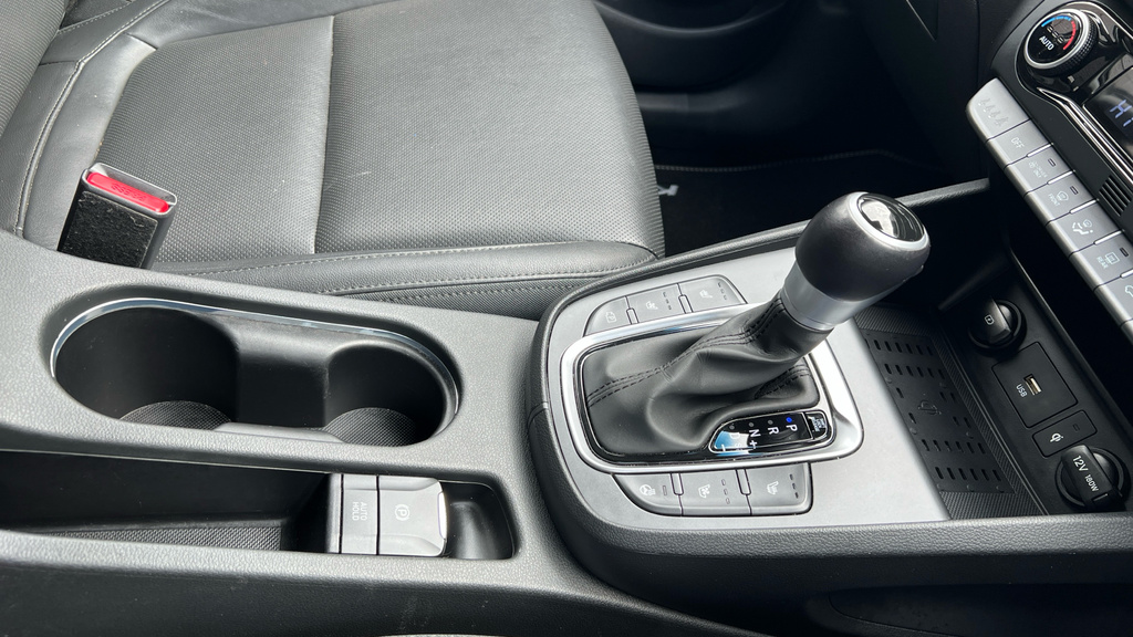 Hyundai Kona Hatchback Blue #32