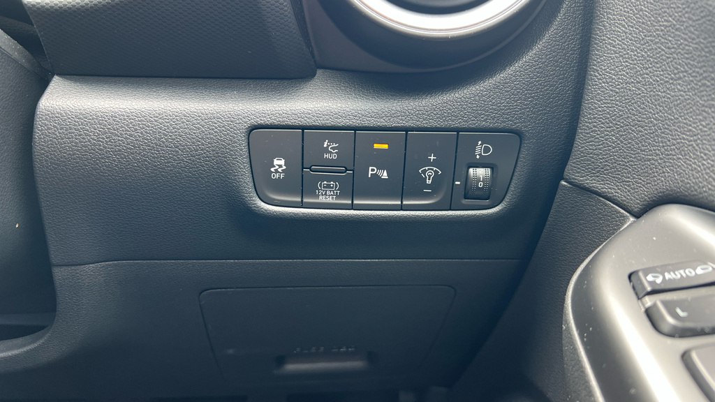 Hyundai Kona Hatchback Blue #37