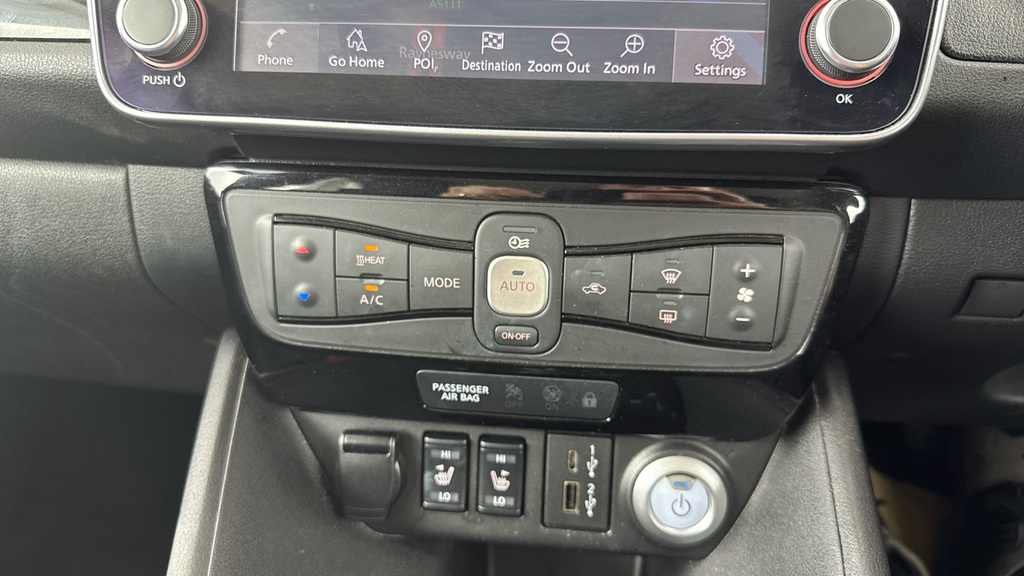 Nissan Leaf Nissan Leaf N-connecta Black #25
