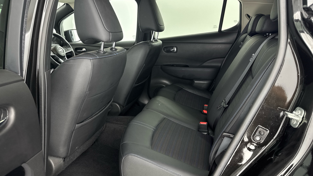 Nissan Leaf Nissan Leaf N-connecta Black #14