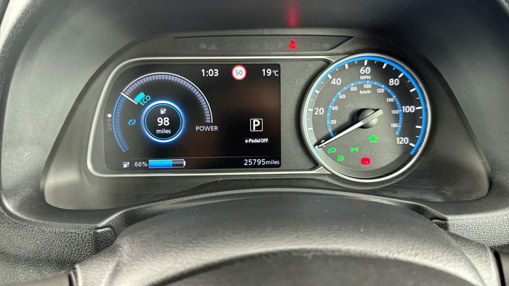 Nissan Leaf Nissan Leaf N-connecta Black #13