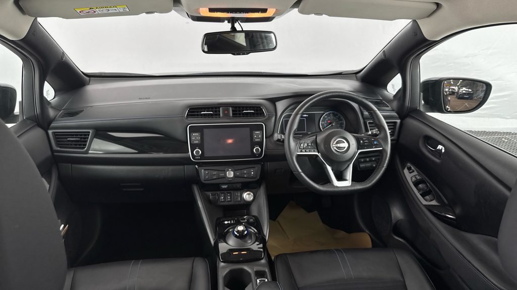 Nissan Leaf Nissan Leaf N-connecta Black #11