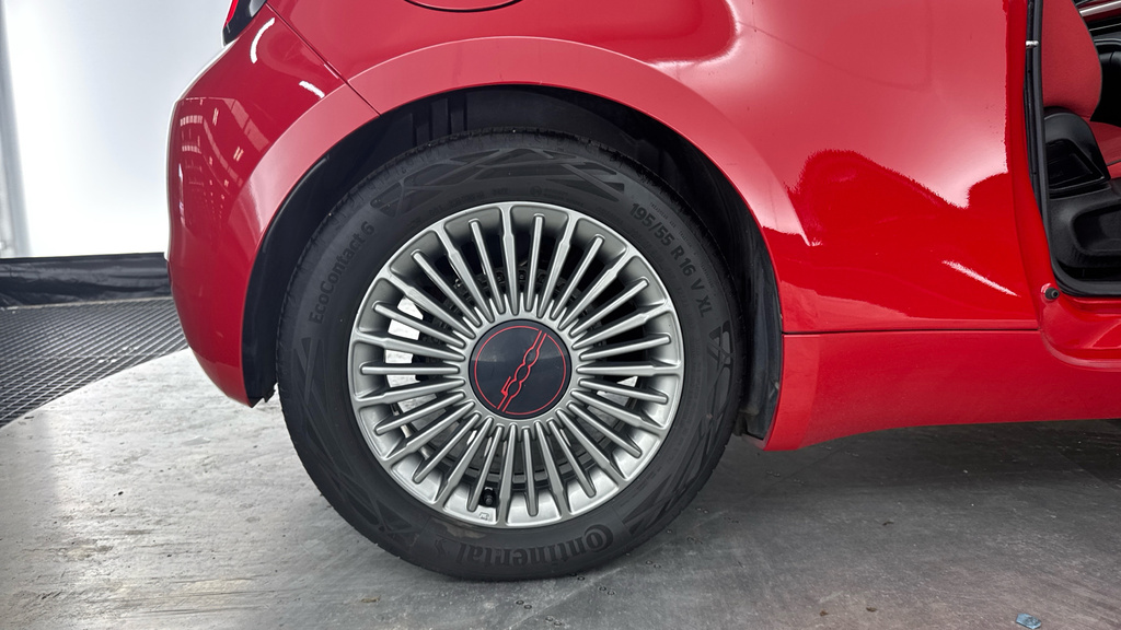 Fiat 500E 42Kwh La Prima #20