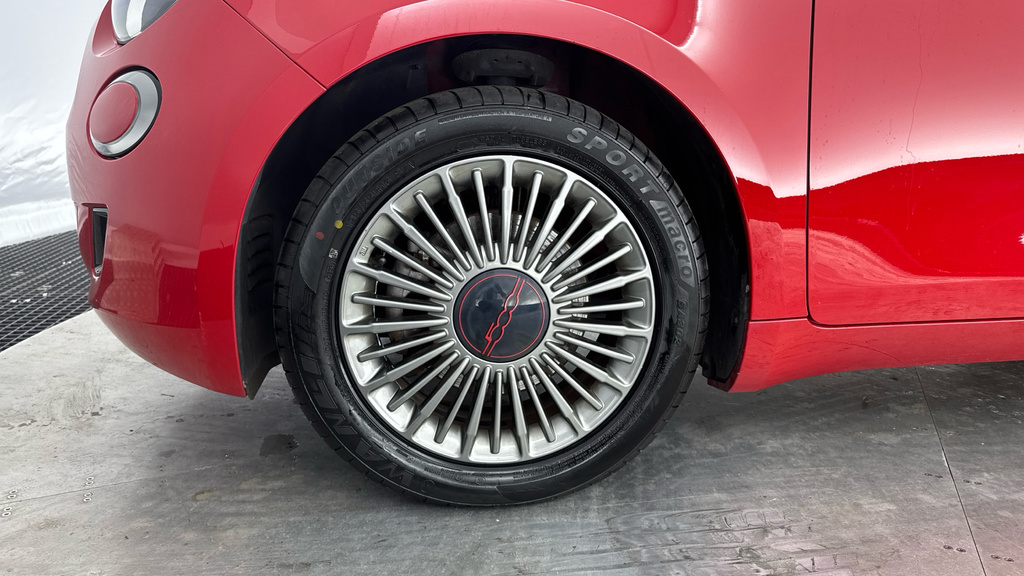 Fiat 500E 42Kwh La Prima #18