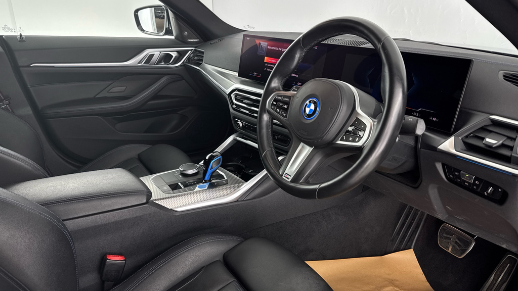 BMW i4 I4 Edrive40 M Sport Blue #9