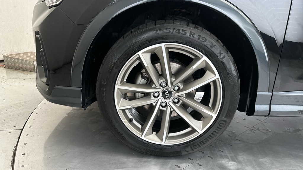 Audi Q3 35 Tfsi Black Edition - 2022 72 Grey #23