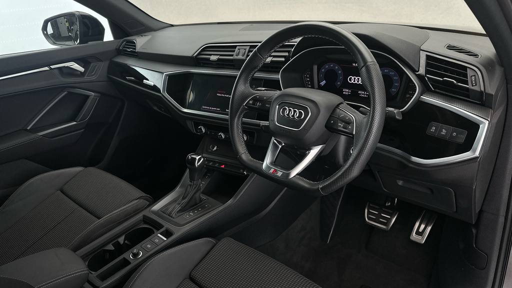Audi Q3 35 Tfsi Black Edition - 2022 72 Grey #11