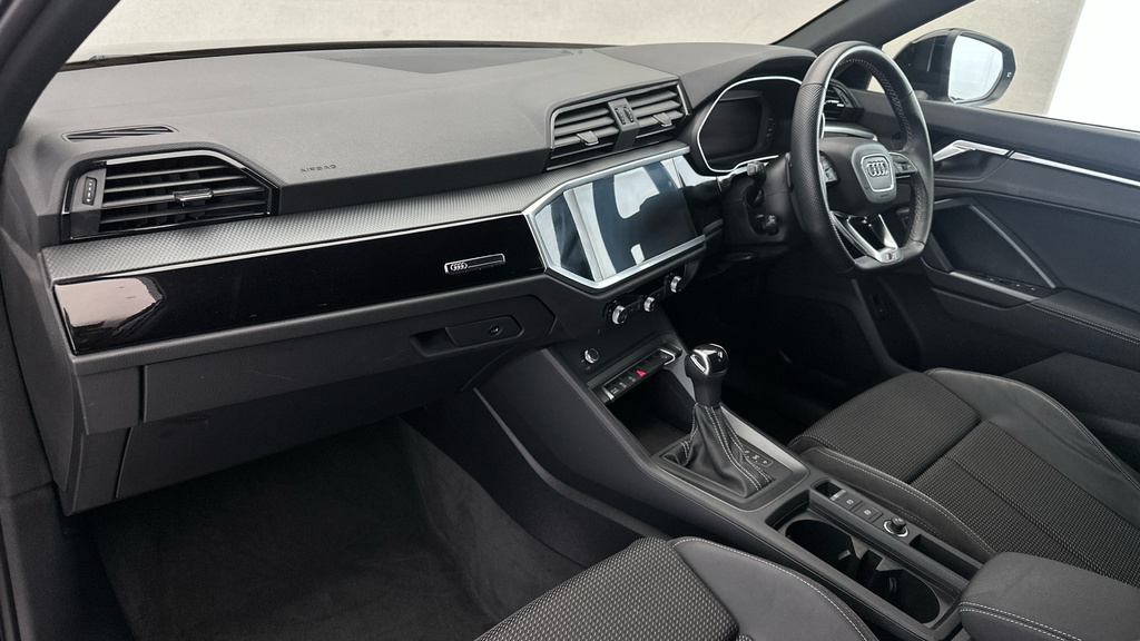 Audi Q3 35 Tfsi Black Edition - 2022 72 Grey #12