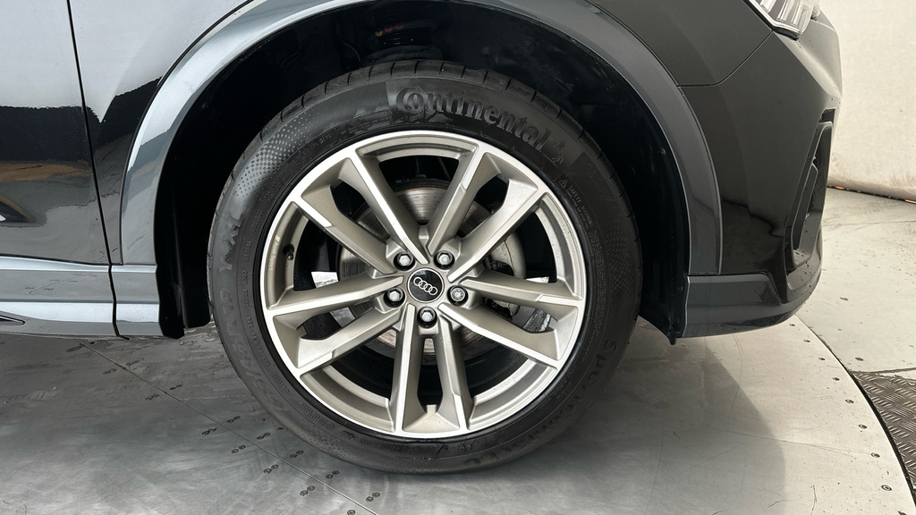 Audi Q3 35 Tfsi Black Edition - 2022 72 Grey #26
