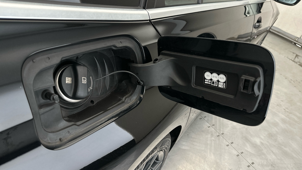 BMW 3 Series 330E M Sport Step Black #31