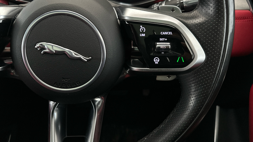 Jaguar F-Pace Jaguar Estate 2.0 D200 R-dynamic S White #17