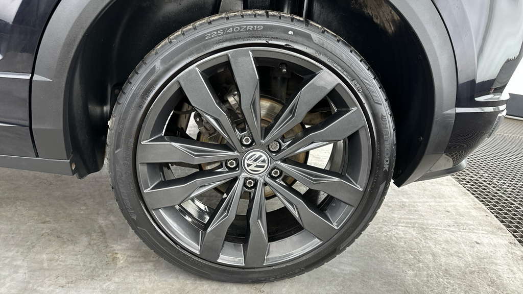 Volkswagen T-Roc Grey #24
