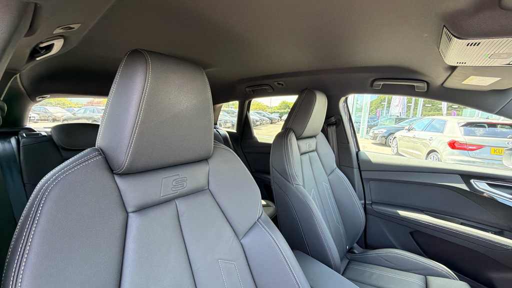 Audi Q4 E Tron 250Kw 55 Quattro 82Kwh S Line Lthtech Blue #39