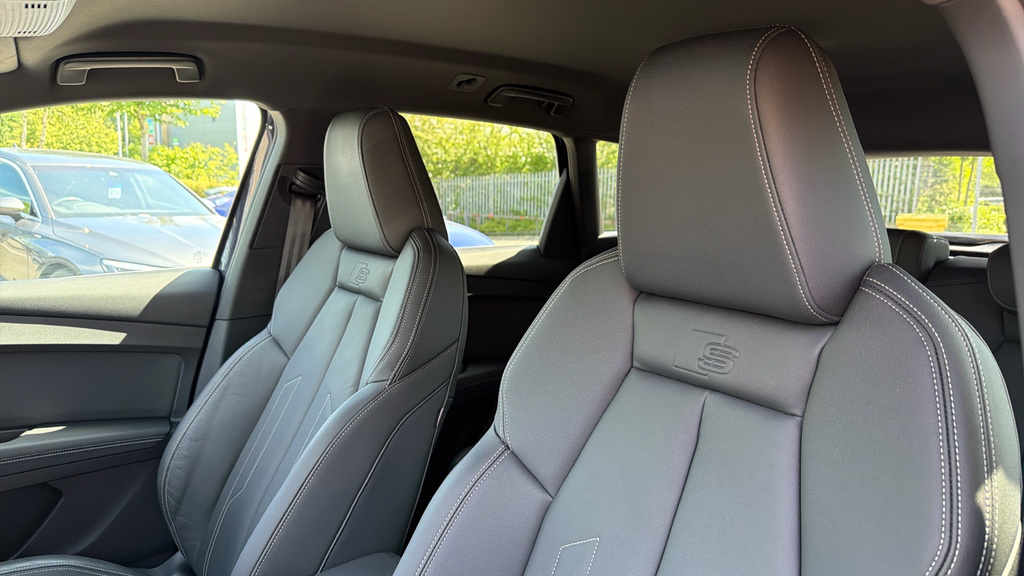 Audi Q4 E Tron 250Kw 55 Quattro 82Kwh S Line Lthtech Blue #24