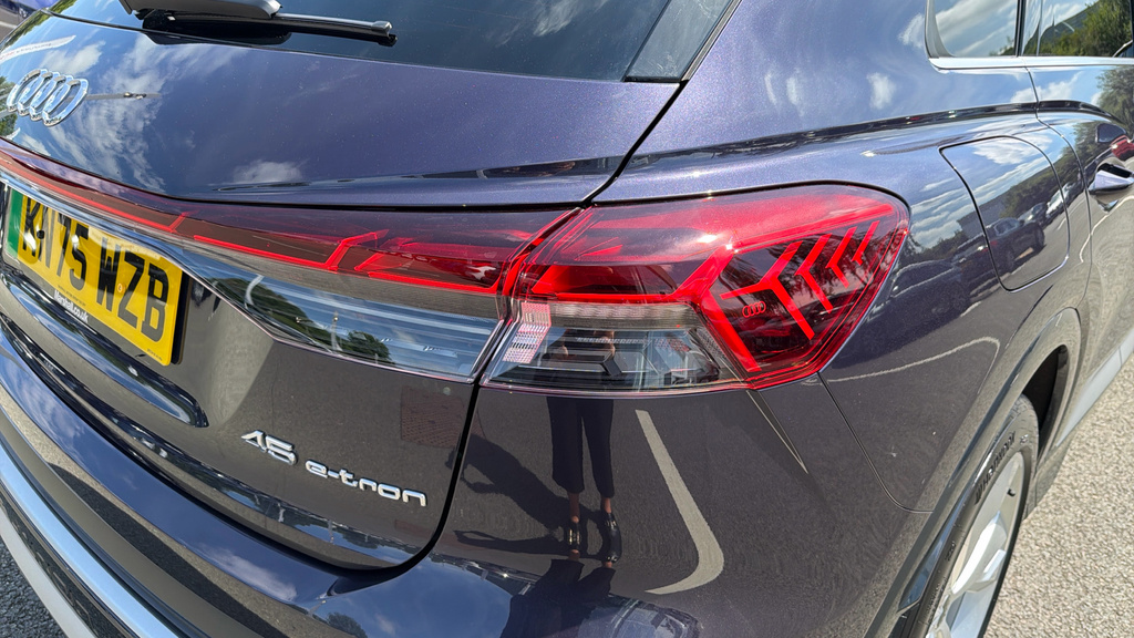 Audi Q4 E Tron 250Kw 55 Quattro 82Kwh S Line Lthtech Blue #37