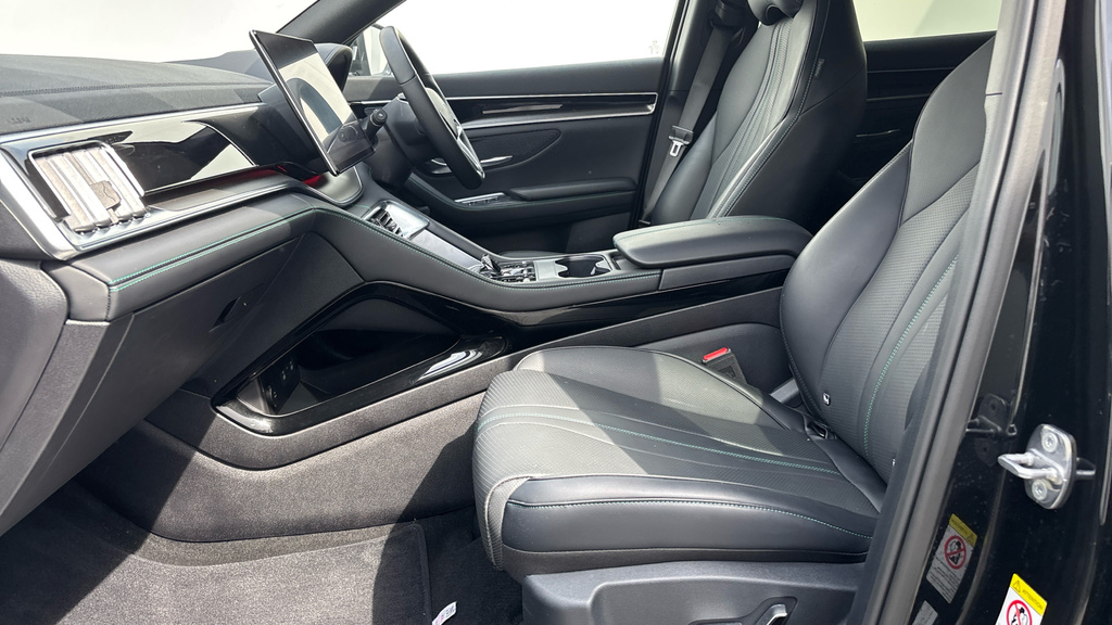 Byd Seal U 1.5 Dm-i Awd Design Black #30