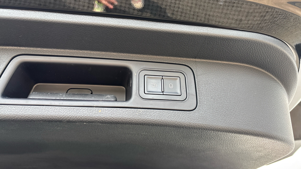 Byd Seal U 1.5 Dm-i Awd Design Black #48