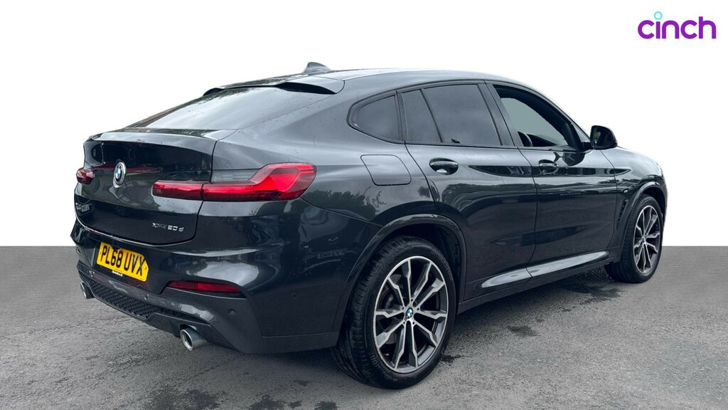BMW X4 M M Sport White #3