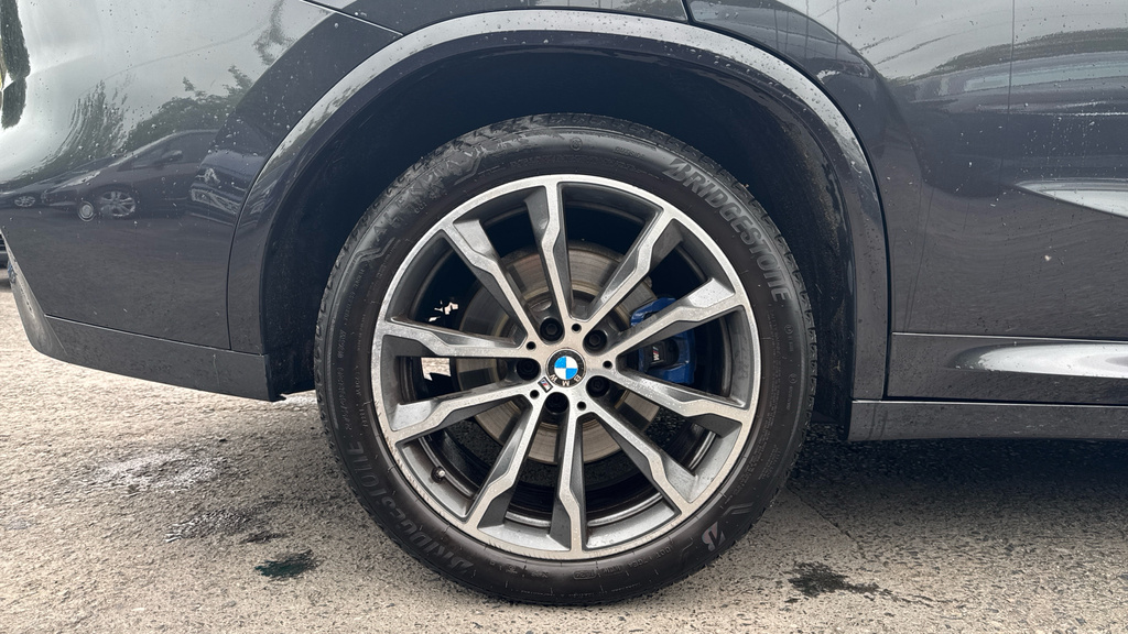 BMW X4 M M Sport White #19