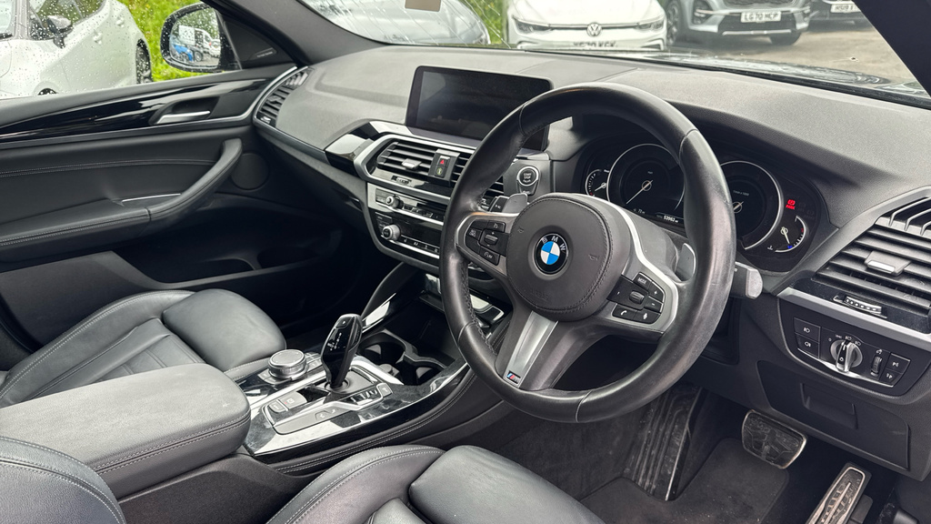 BMW X4 M M Sport White #9