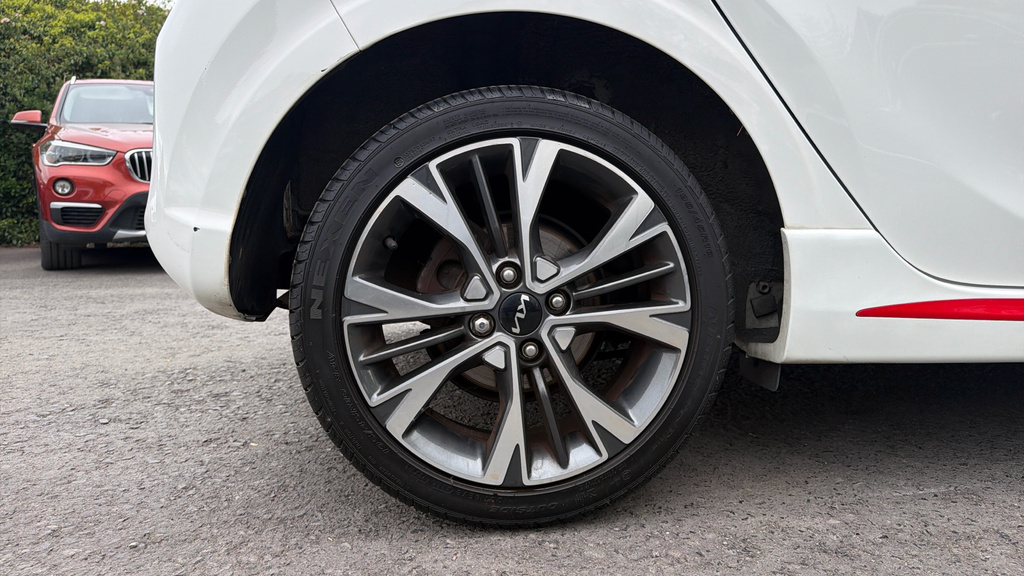 Kia Picanto 1.0 X-line White #19