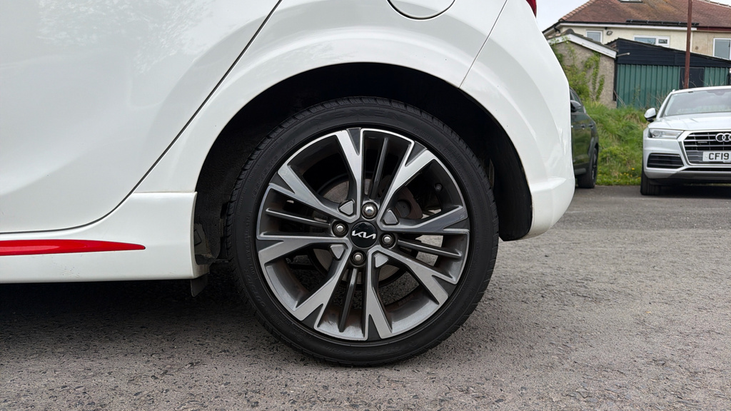 Kia Picanto 1.0 X-line White #18