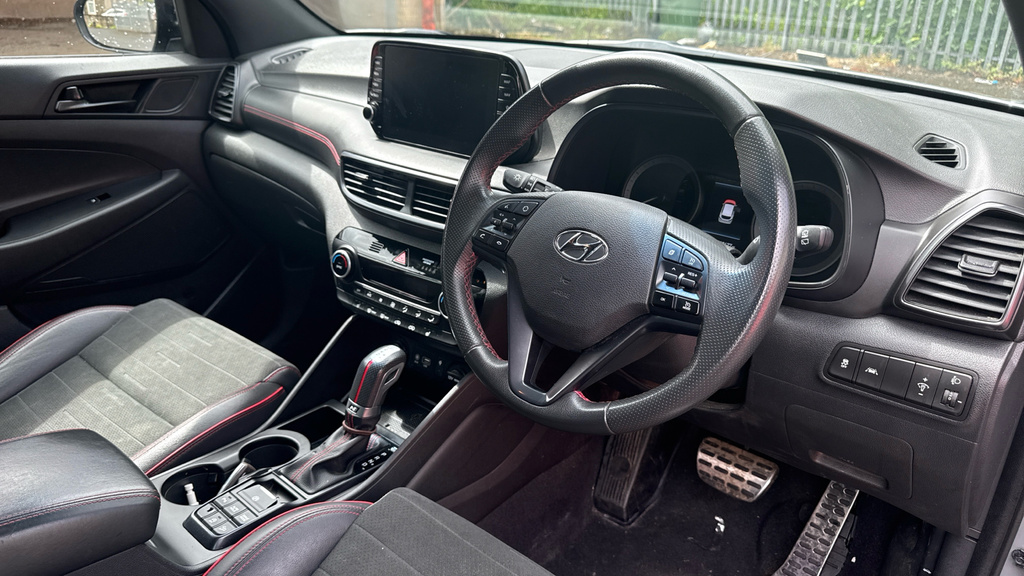 Hyundai Tucson Se Nav Red #9
