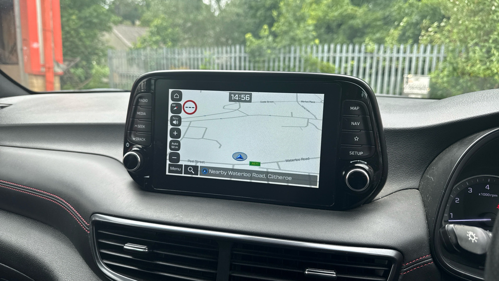 Hyundai Tucson Se Nav Red #28