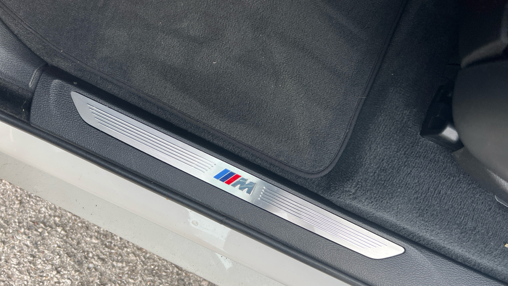 BMW X6 M M Sport White #37
