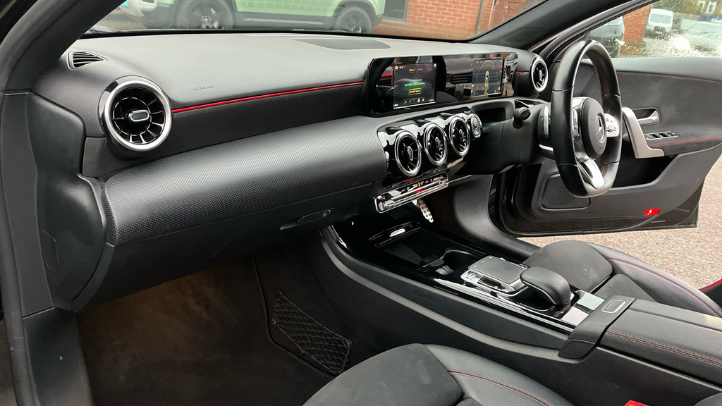 Mercedes-Benz A Class Amg Line Premium  #10