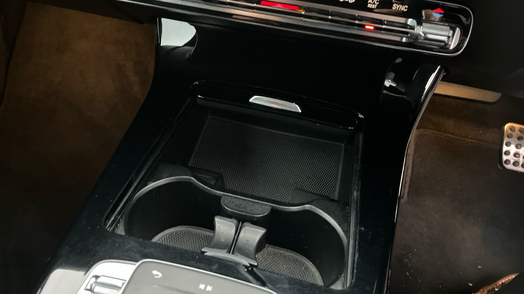 Mercedes-Benz A Class Amg Line Premium  #31