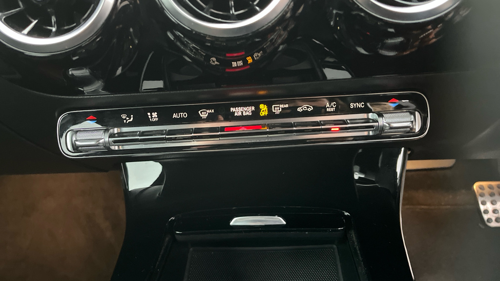 Mercedes-Benz A Class Amg Line Premium  #35