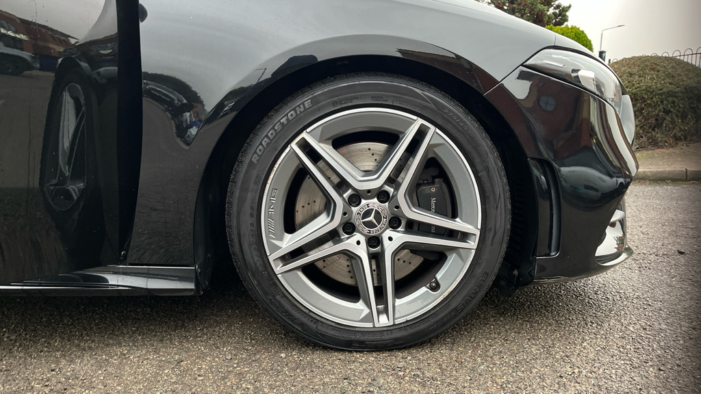 Mercedes-Benz A Class Amg Line Premium  #17