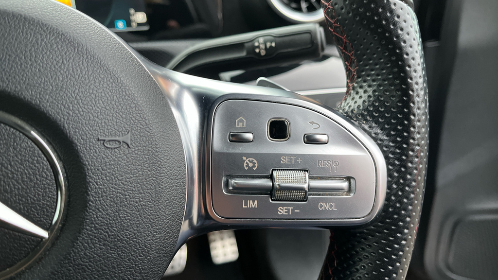 Mercedes-Benz A Class Amg Line Premium  #24