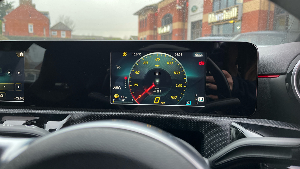 Mercedes-Benz A Class Amg Line Premium  #13