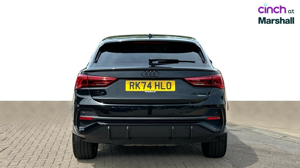 Audi Q3 1.5 Tfsi Cod 35 Black Edition Sportback Grey #4