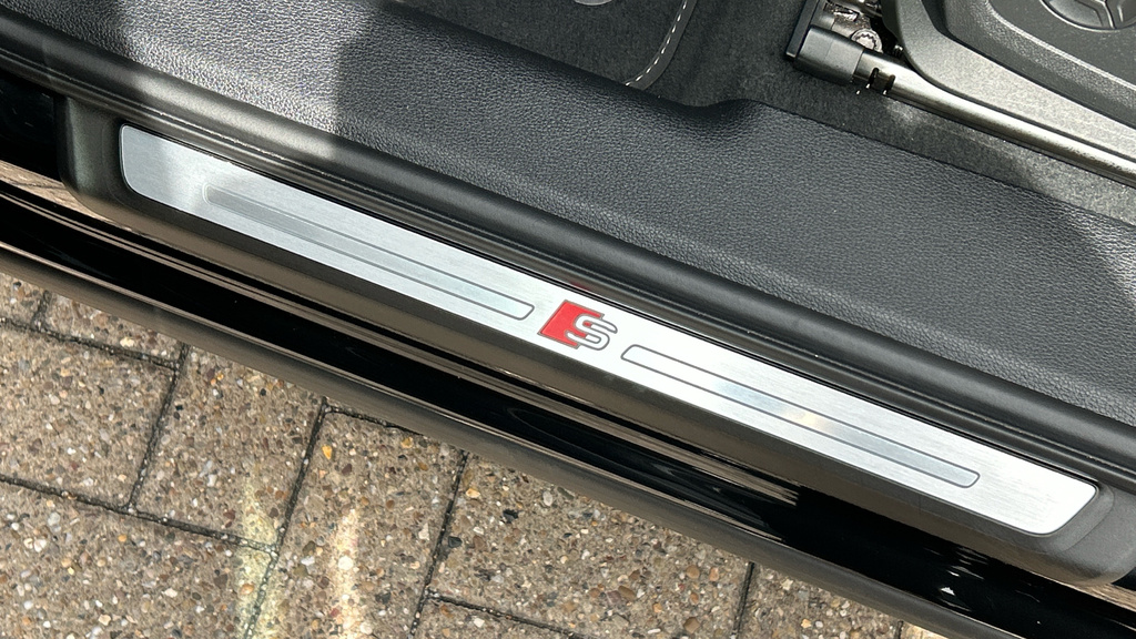 Audi Q3 1.5 Tfsi Cod 35 Black Edition Sportback Grey #42