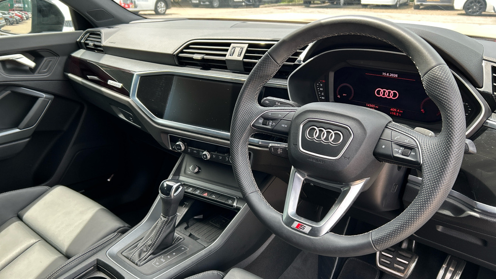 Audi Q3 1.5 Tfsi Cod 35 Black Edition Sportback Grey #9