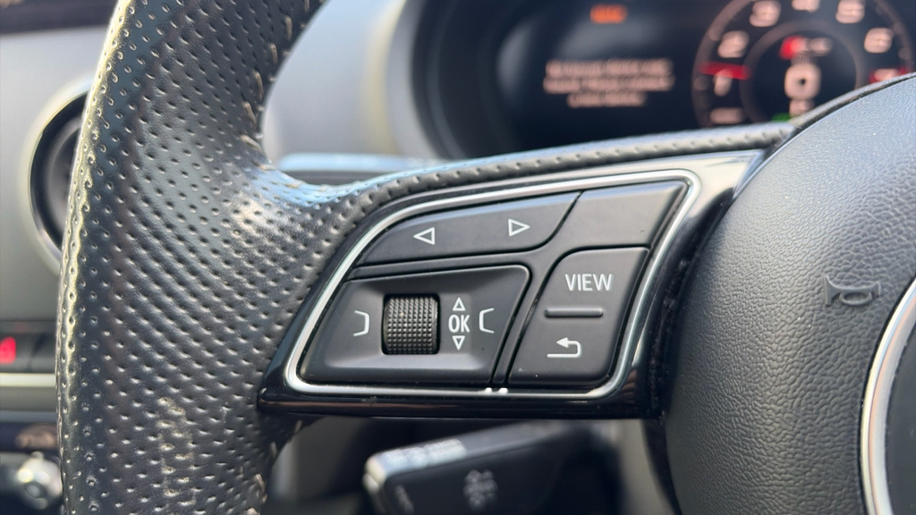 Audi S3 S3 Tfsi Quattro S Tronic #28