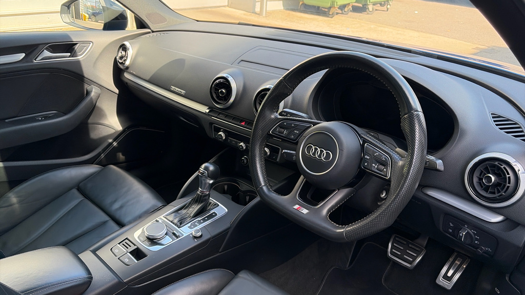 Audi S3 S3 Tfsi Quattro S Tronic #9