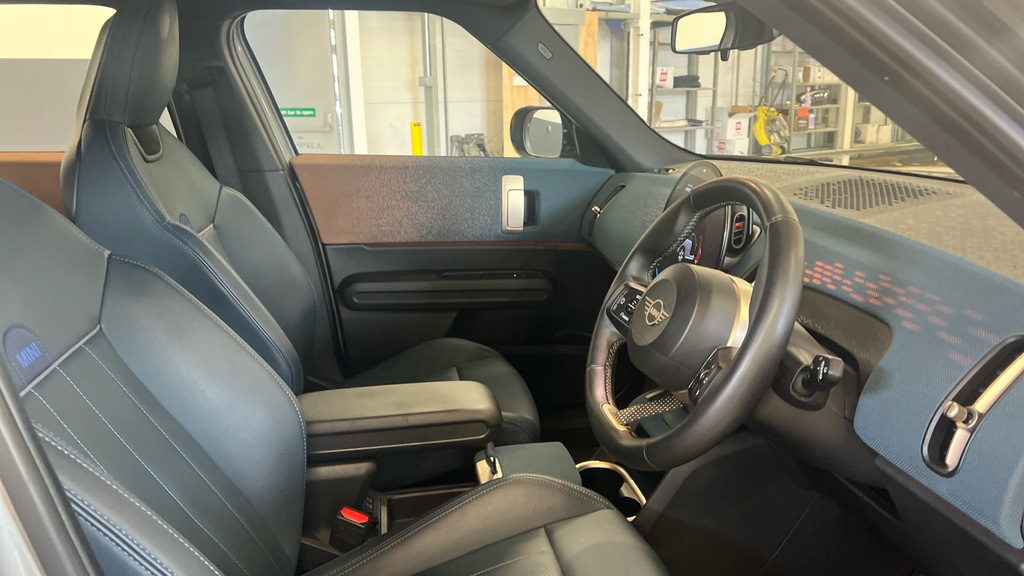 Mini Countryman 1.5 C Classic Silver #18