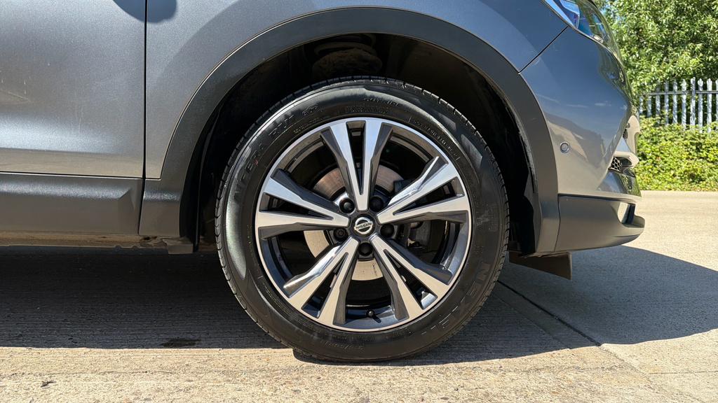 Nissan Qashqai N-connecta Grey #28