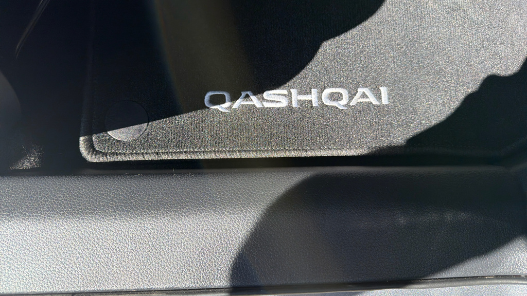 Nissan Qashqai N-connecta Grey #47