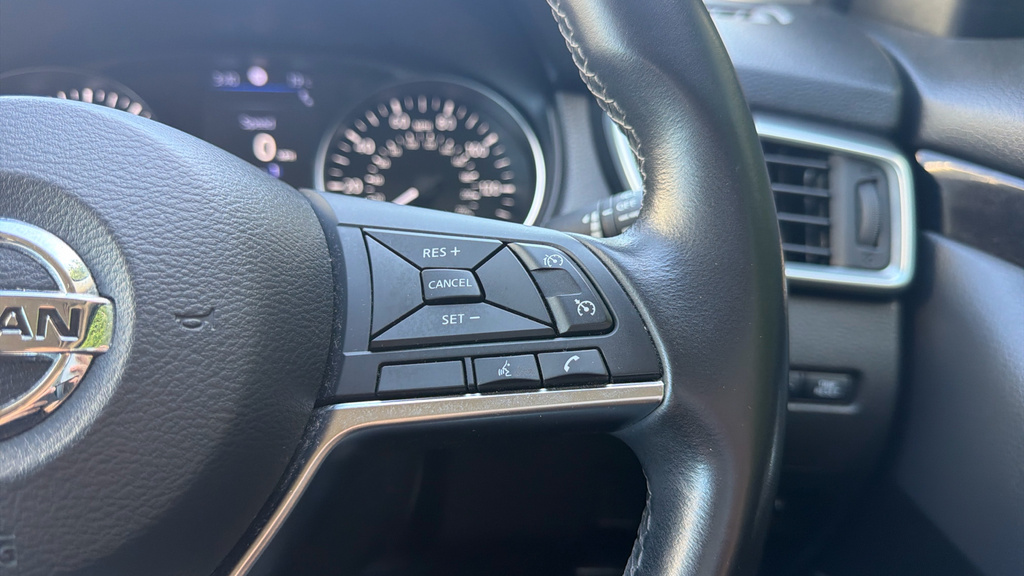 Nissan Qashqai N-connecta Grey #19