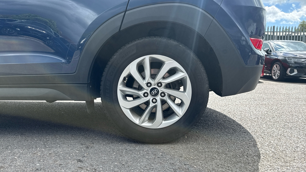 Hyundai Tucson  Blue #20
